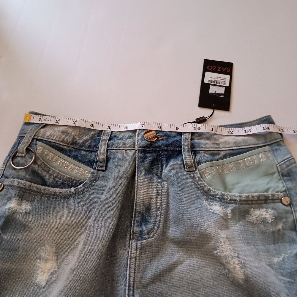 Razzo Coastal Cowgirl Distressed Frayed Light Denim Shorts Sz 8 (EU 38) NWT - Picture 13 of 16